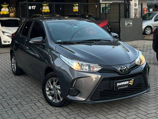 TOYOTA YARIS 1.5 16V FLEX XS CONNECT MULTIDRIVE TOYOTA YARIS 1.5 16V FLEX XS CONNECT MULTIDRIVE